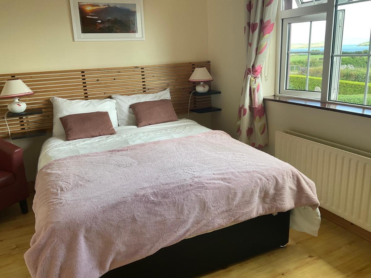 Brownes Bed & Breakfast Emlagh East Exterior photo