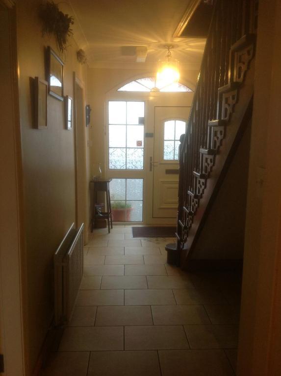 Brownes Bed & Breakfast Emlagh East Exterior photo