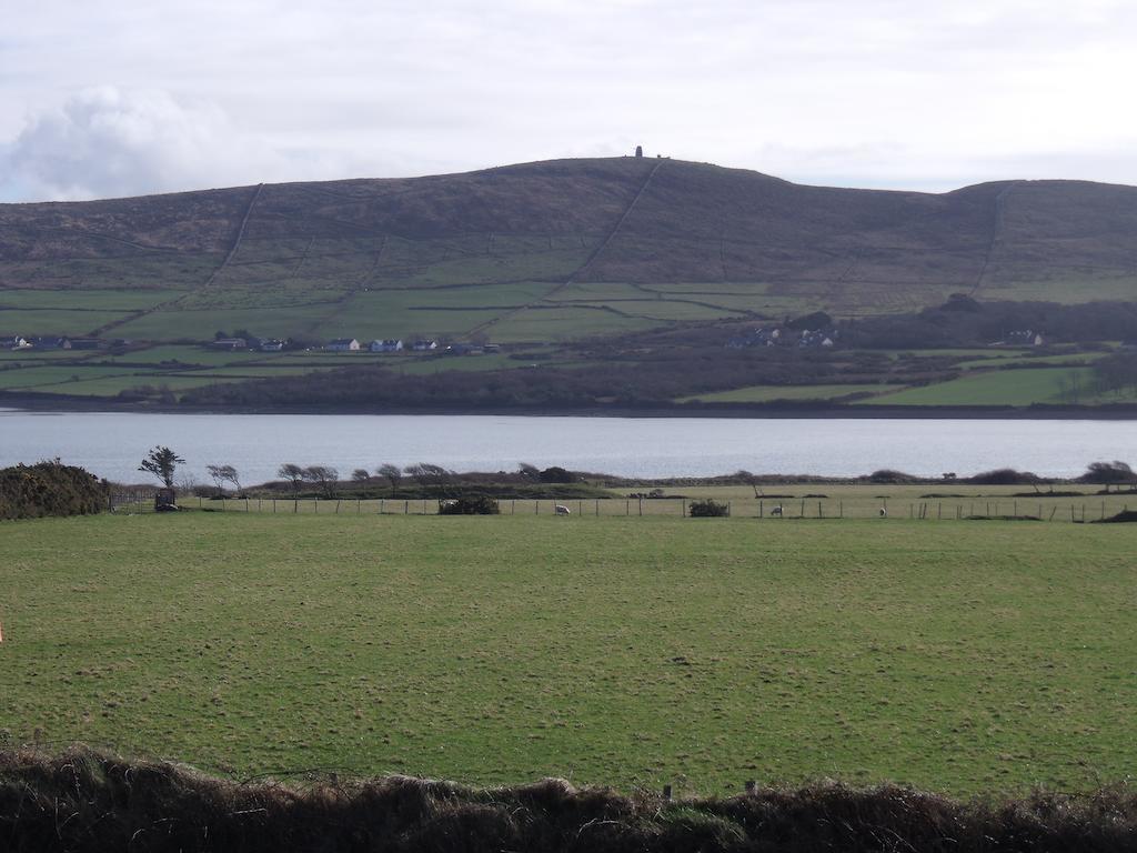 Brownes Bed & Breakfast Emlagh East Exterior photo
